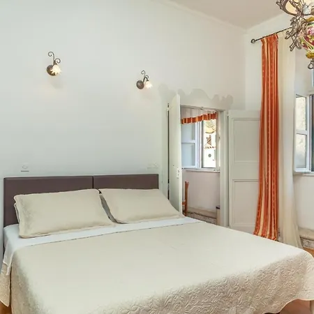 Placa Apartament