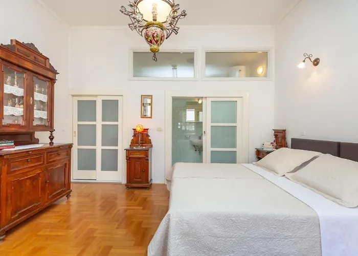 Placa * Ντουμπρόβνικ