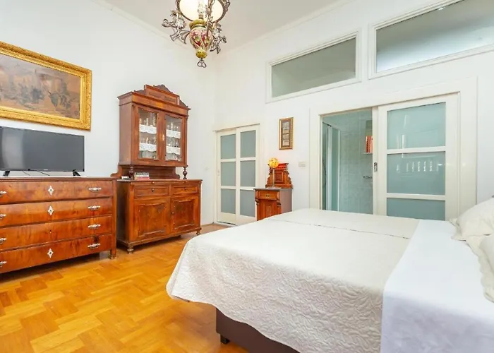 Placa * Ντουμπρόβνικ