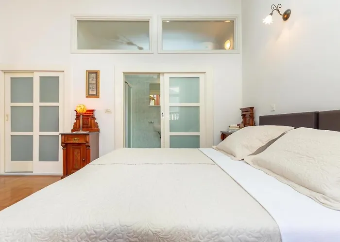 Placa * Ντουμπρόβνικ